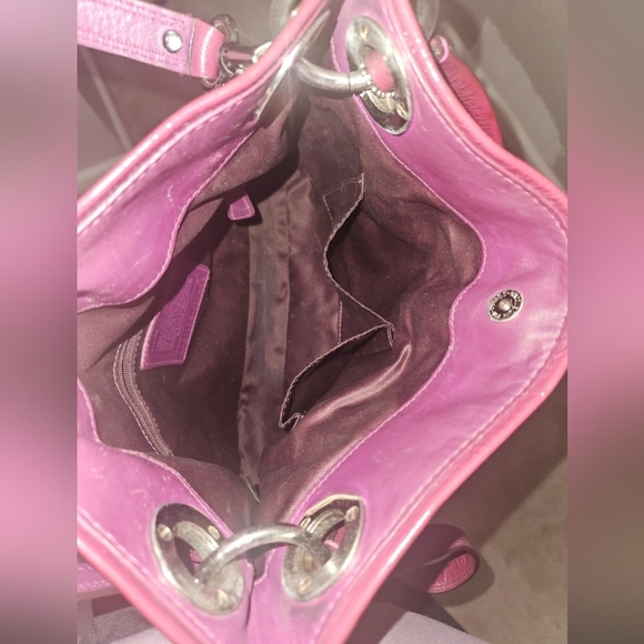 Coach Ashley Hippie Patent Leather Bag f17953 - Picture 3 of 5